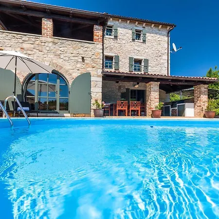 Villa Villa Musalez